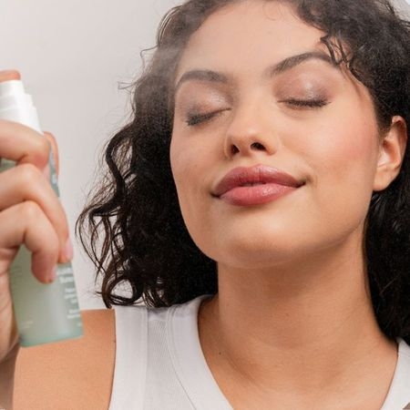 صورة للفئة مثبت مكياج