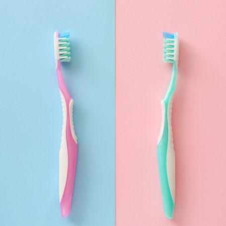 صورة للفئة فرش الأسنان